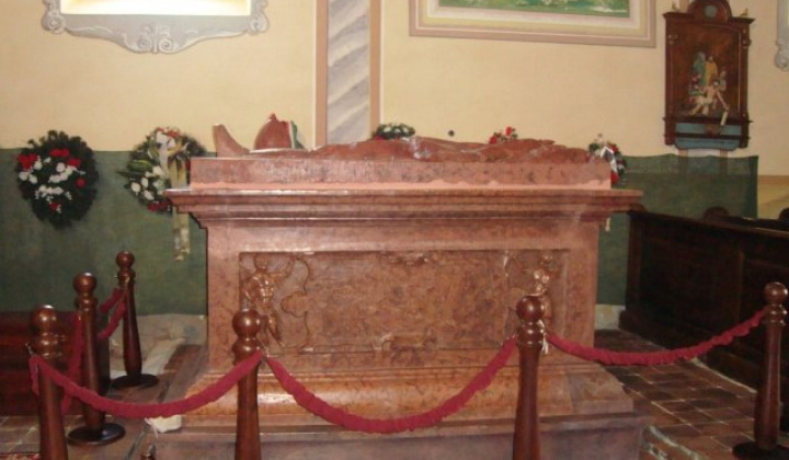 5. fotografia fotogalérie Kostol Povýšenia svätého Kríža v Ruskej