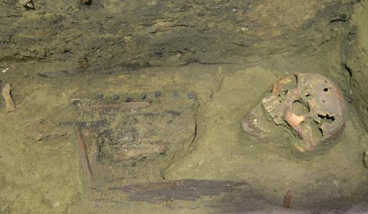 3. fotógaléria fotózás Archeologický výskum v kostole Ruská